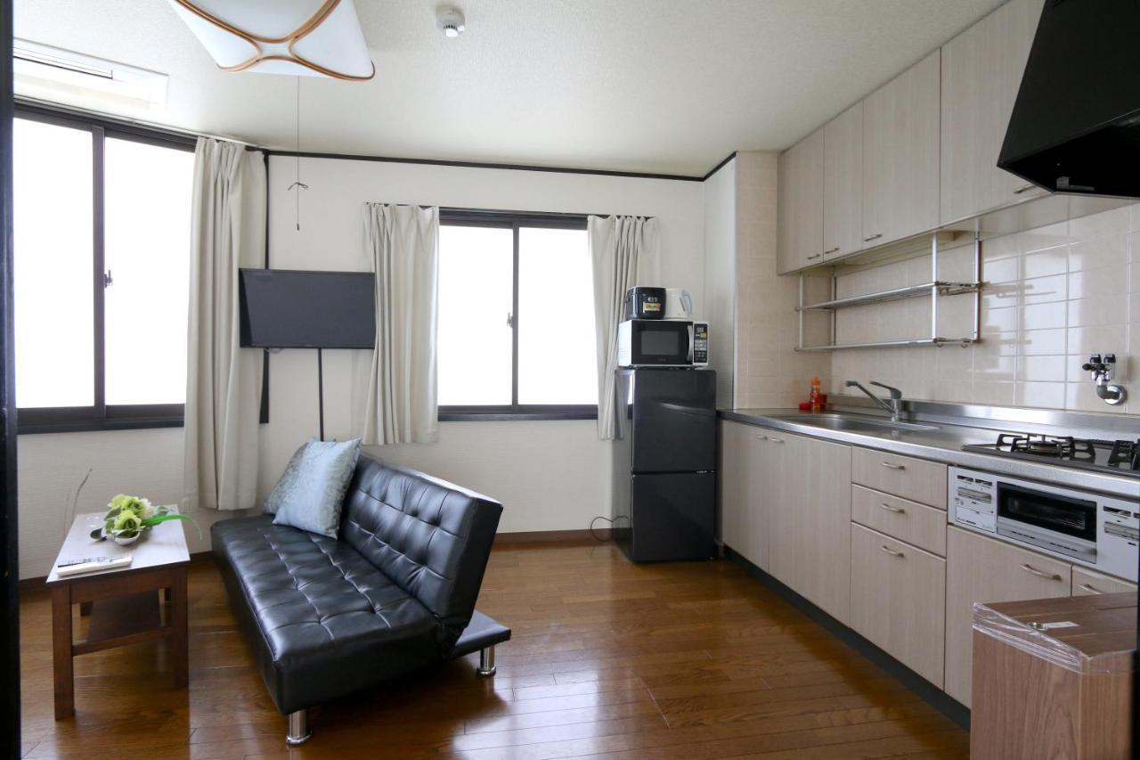 Liz3 Guest House Liz Nakazakicho Osaka Exterior photo